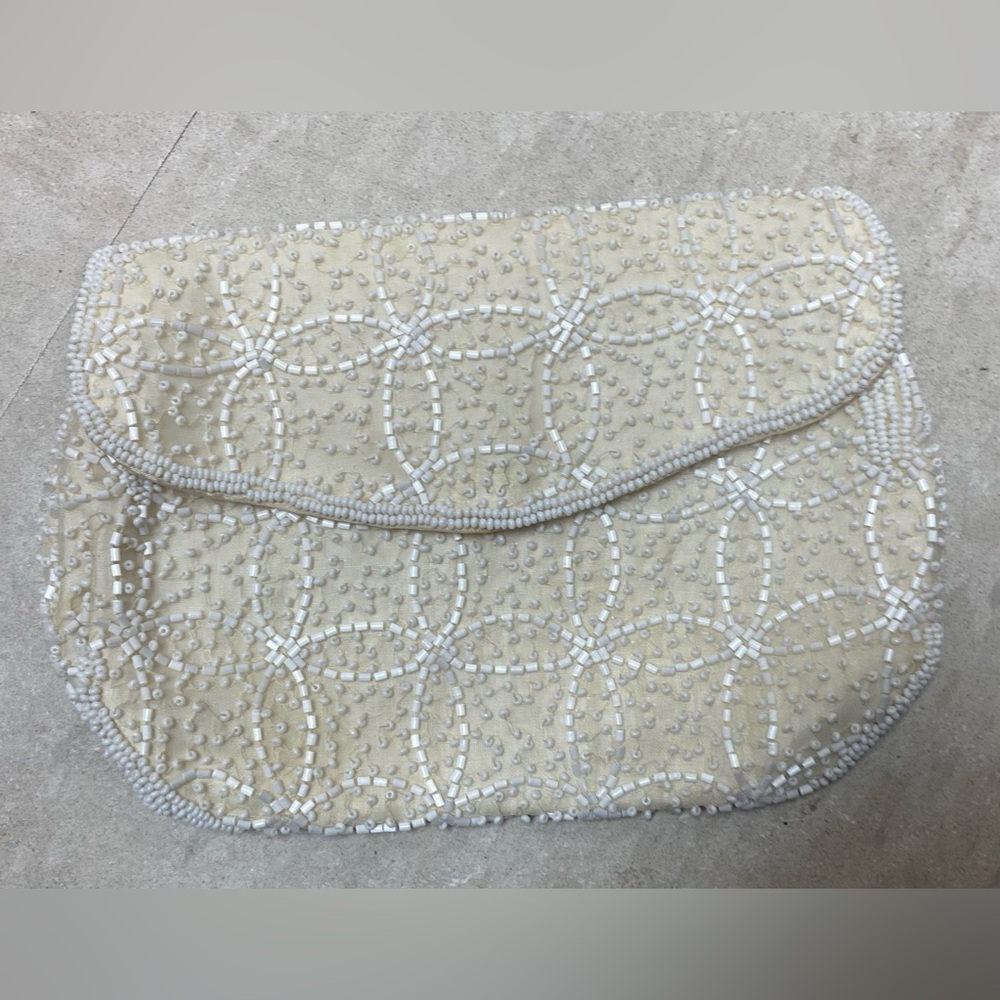 Elegant Cream Beaded Clutch